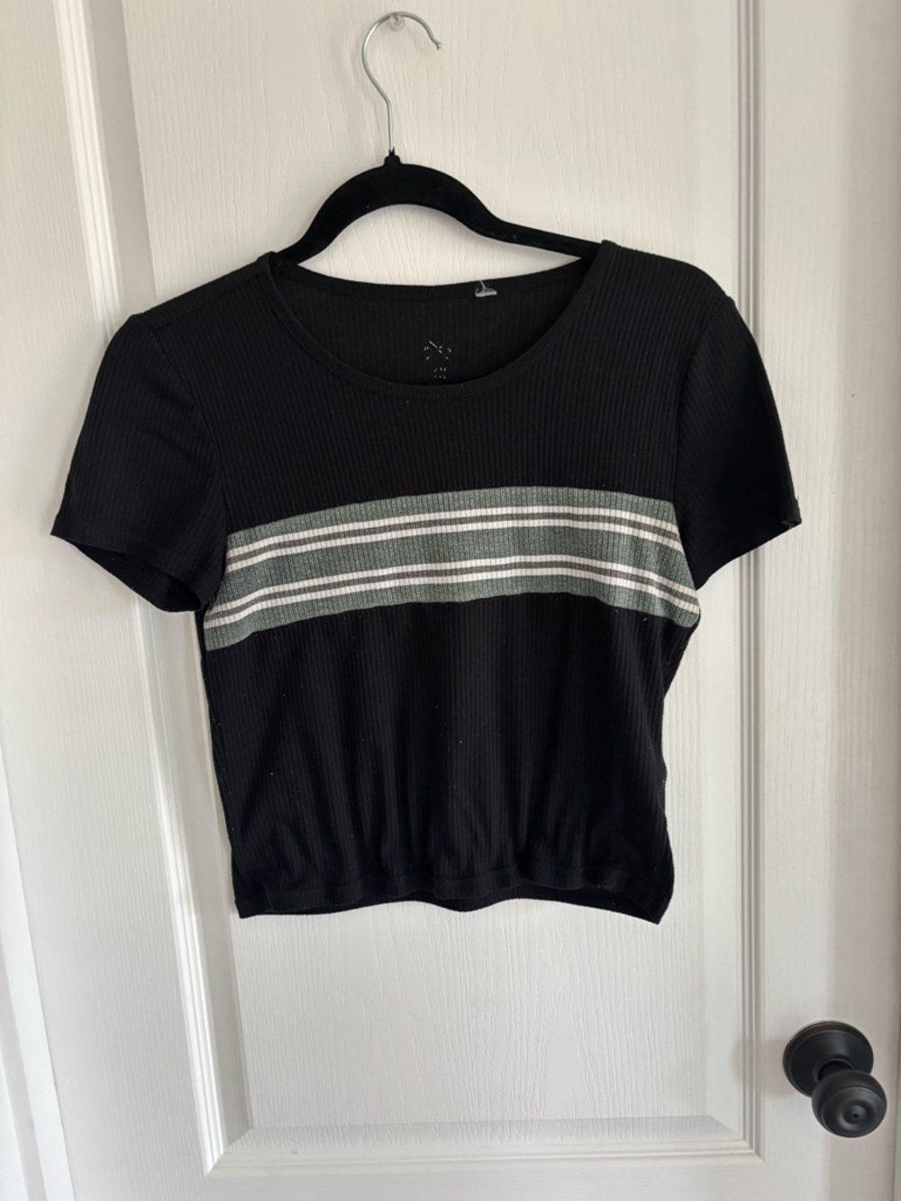 PacSun Bundle of cropped tees! One new, one vintage tee